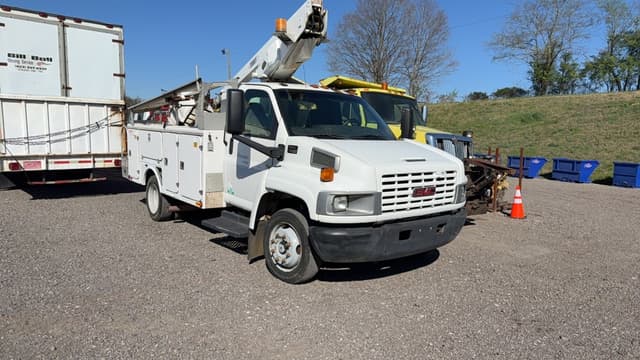 Image of GMC 5500 equipment image 2