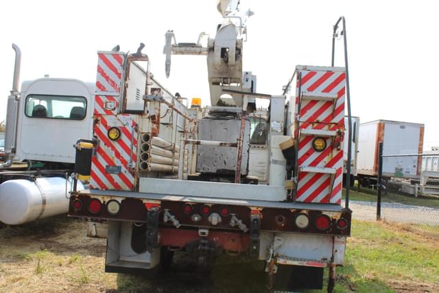 Image of GMC 8500 equipment image 3