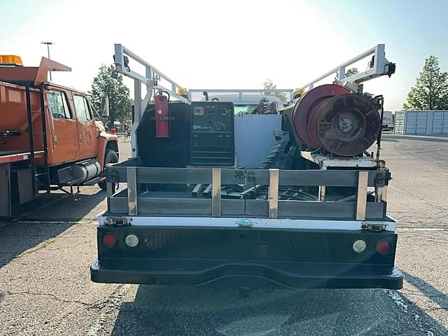 Image of GMC C4500 equipment image 4