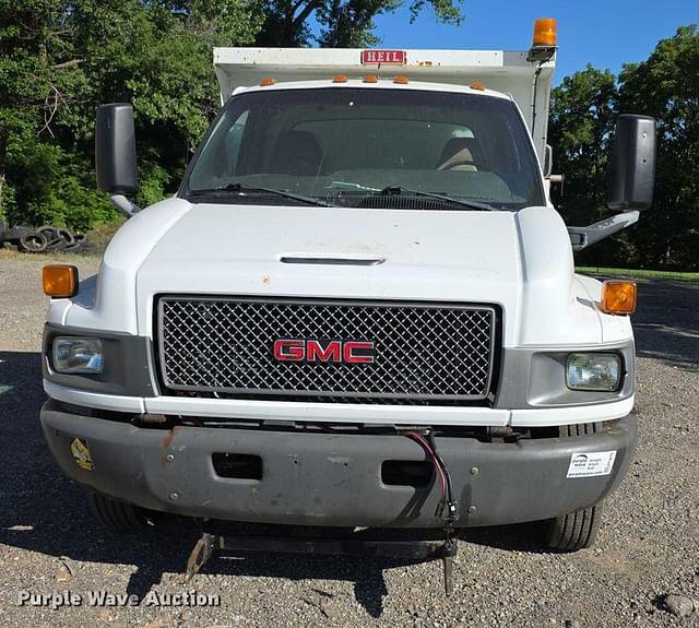 Image of GMC C5500 equipment image 1