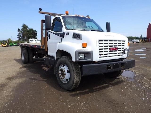 Image of GMC C7500 equipment image 1