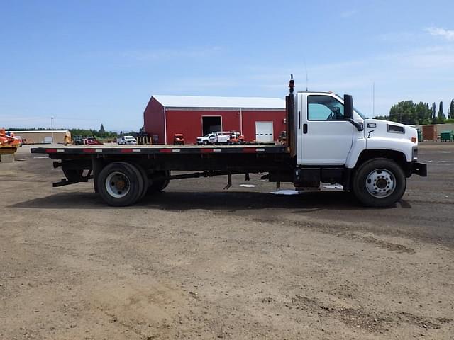 Image of GMC C7500 equipment image 2