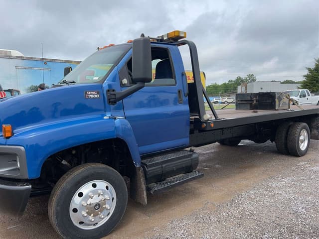 Image of GMC C7500 equipment image 2