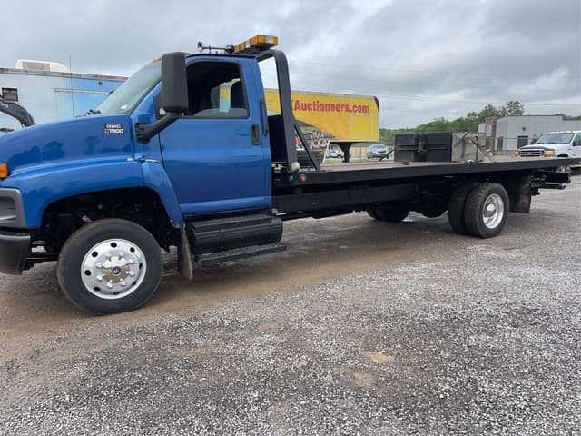 Image of GMC C7500 equipment image 1