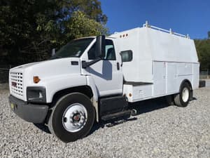2004 GMC C7500 Image