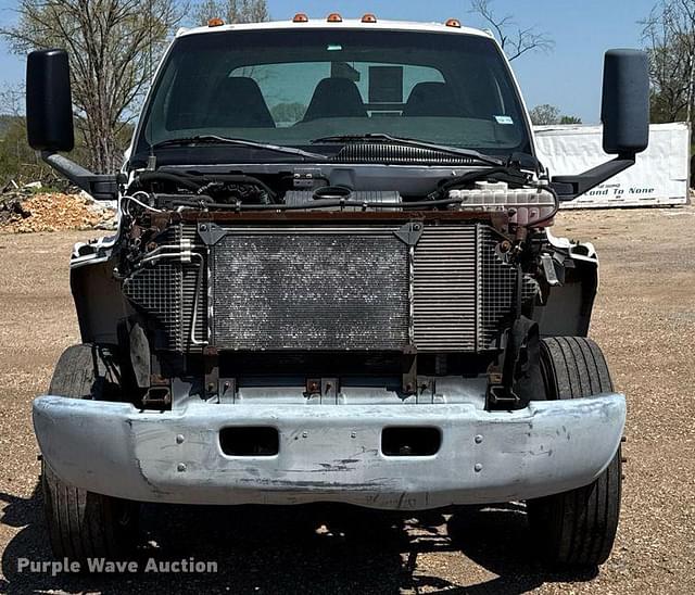 Image of GMC C7500 equipment image 1