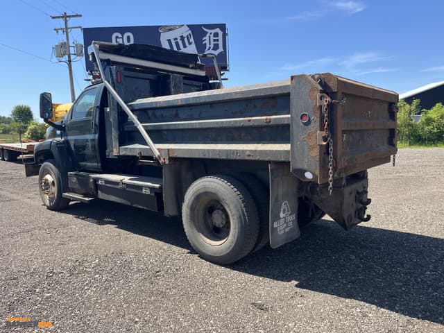 Image of GMC C8500 equipment image 2