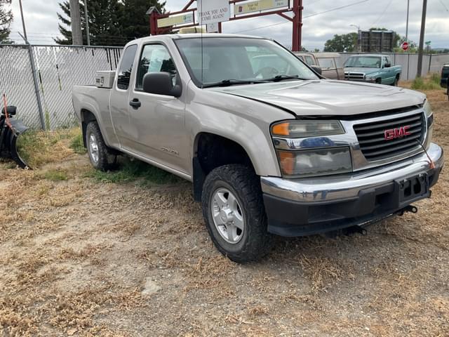 Image of GMC Canyon equipment image 2