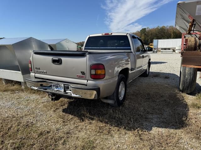 Image of GMC 1500 equipment image 2