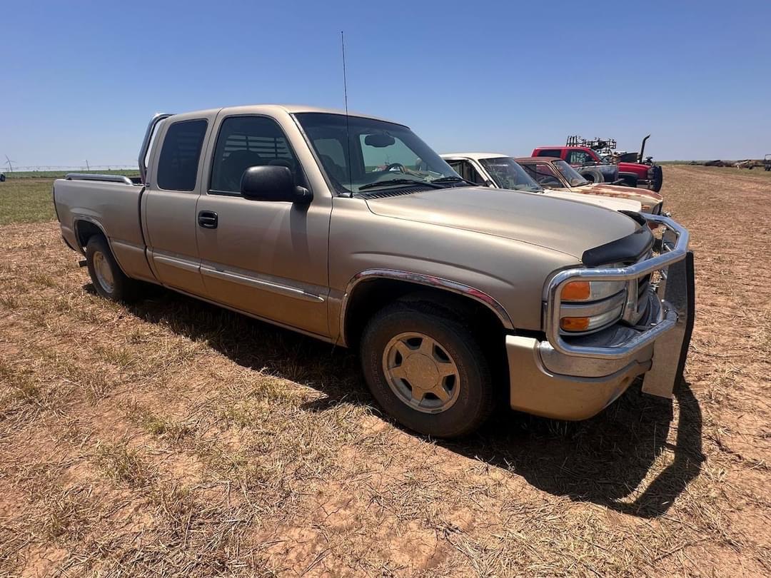 Image of GMC 1500 Primary image