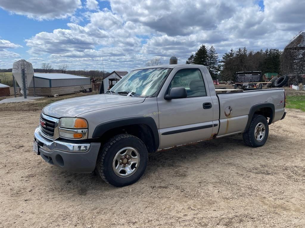 Image of GMC 1500 Primary image
