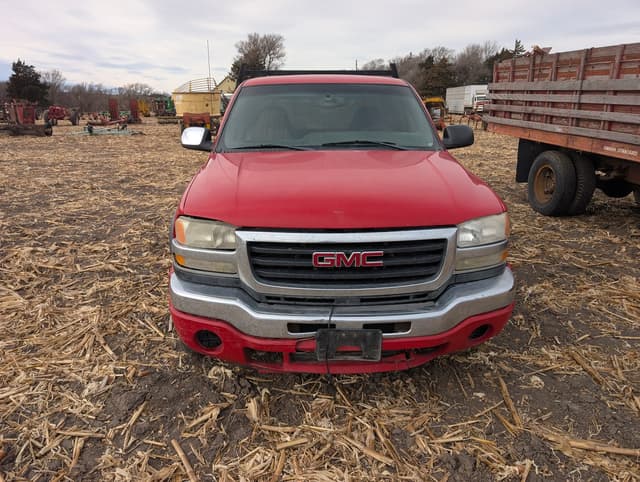 Image of GMC 2500 equipment image 1