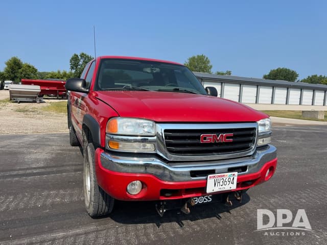 Image of GMC 2500 equipment image 3