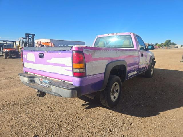 Image of GMC 2500 equipment image 2