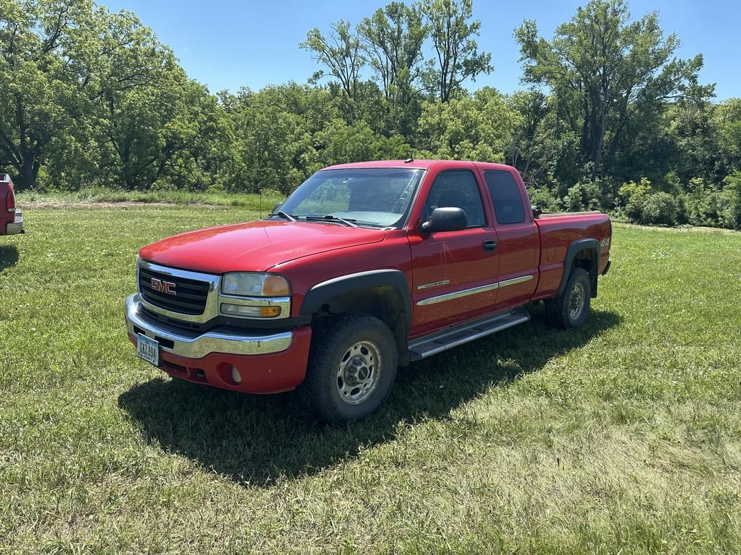 Image of GMC 2500HD Primary image