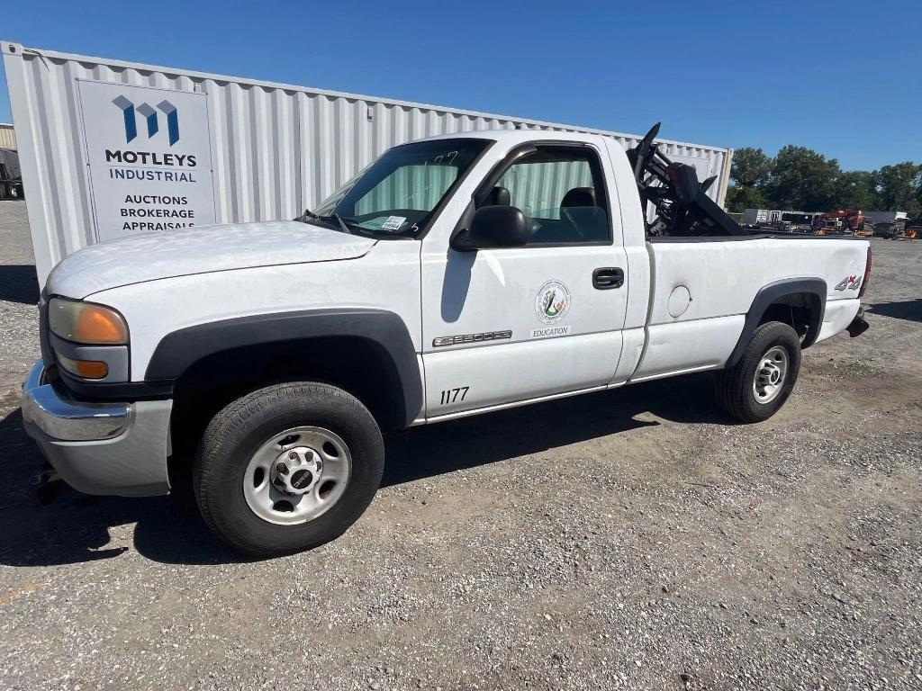 Image of GMC 2500HD Primary image