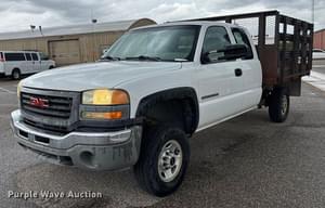 2004 GMC 2500HD Image