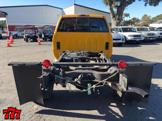 Image of GMC 3500 equipment image 4