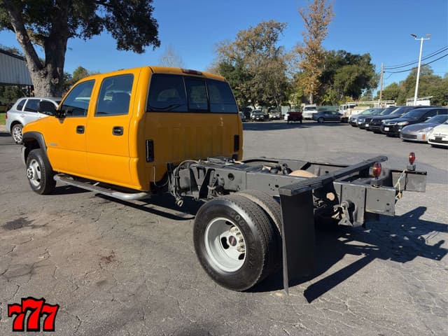 Image of GMC 3500 equipment image 3