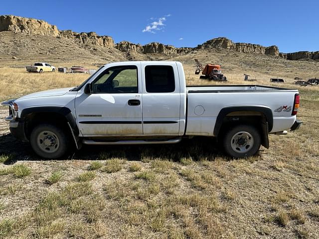 Image of GMC Sierra equipment image 1