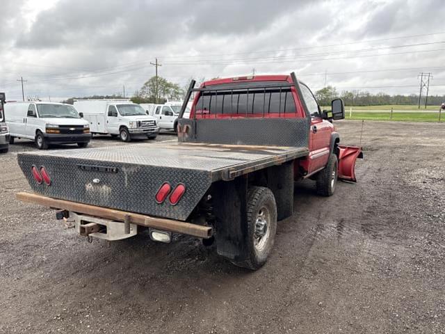 Image of GMC 2500 equipment image 3