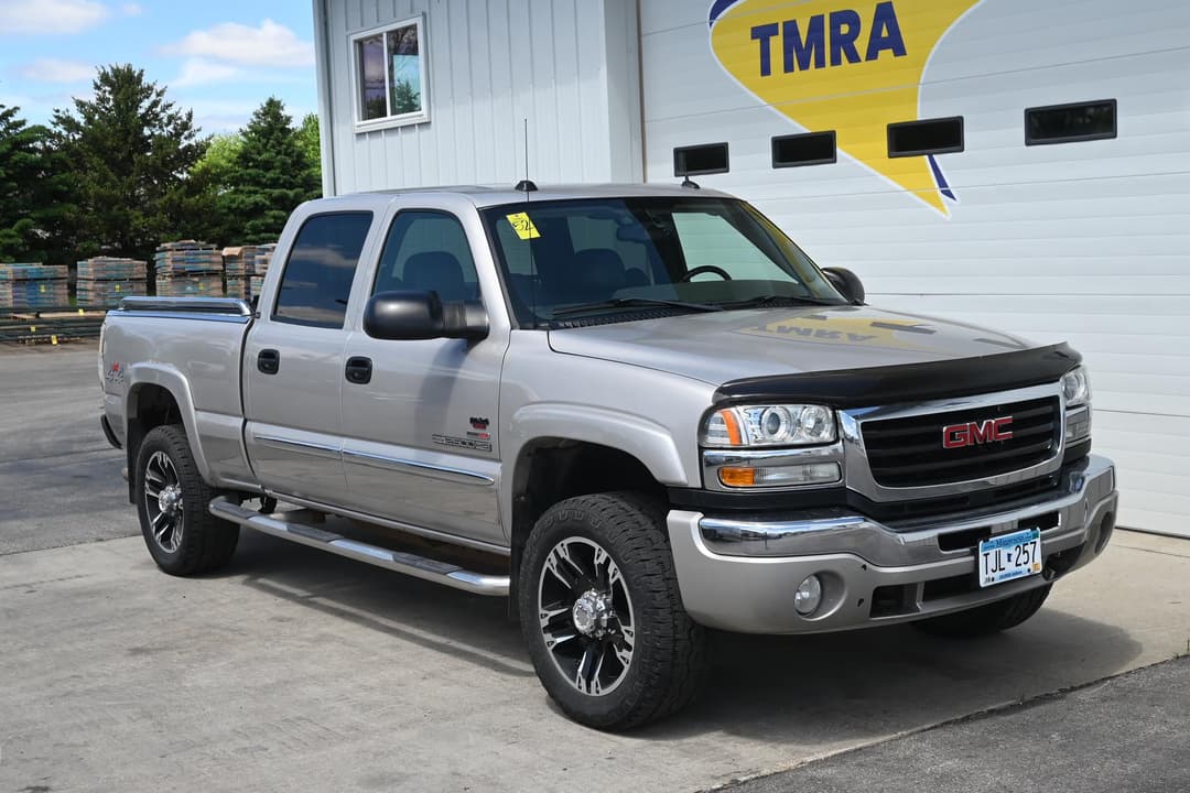 Image of GMC 2500HD Primary image