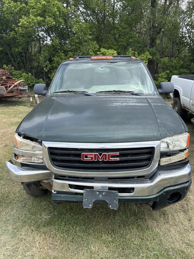 Image of GMC 2500 equipment image 2