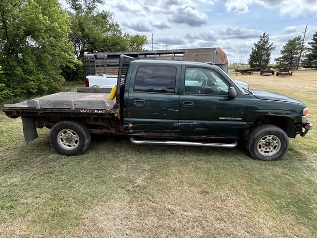 Image of GMC 2500 equipment image 4
