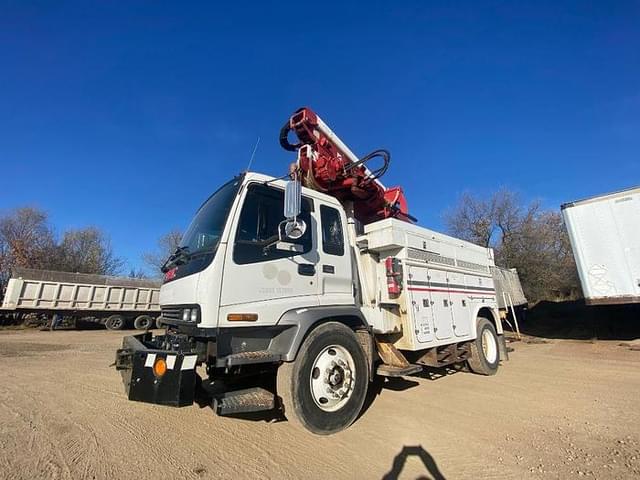Image of GMC T7500 equipment image 1