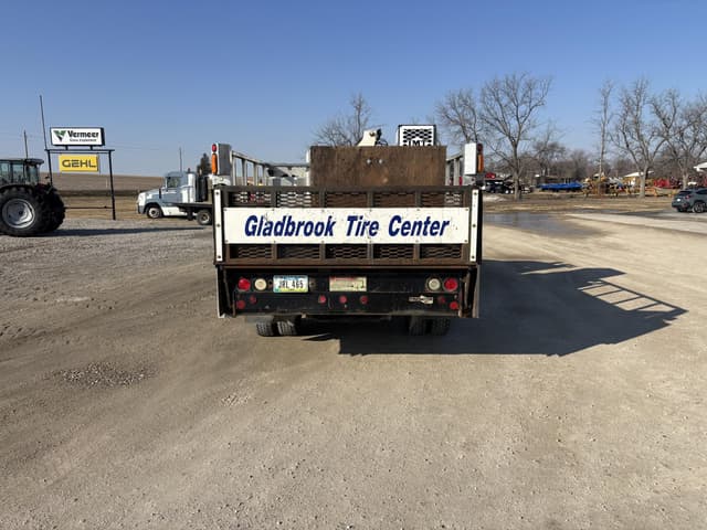 Image of GMC Topkick C5500 equipment image 3