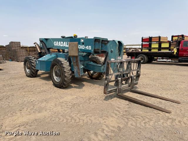 Image of Gradall 534D-10 equipment image 2