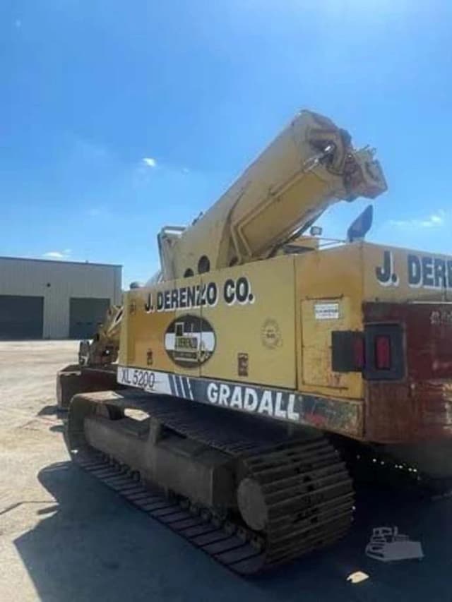 Image of Gradall XL5200 equipment image 2