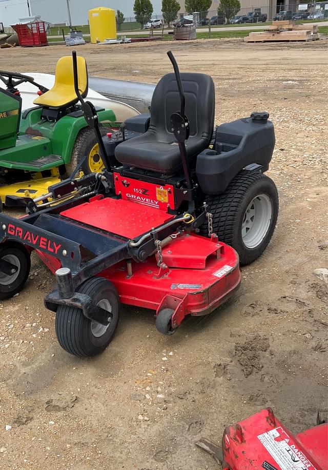 Image of Gravely 152Z equipment image 1