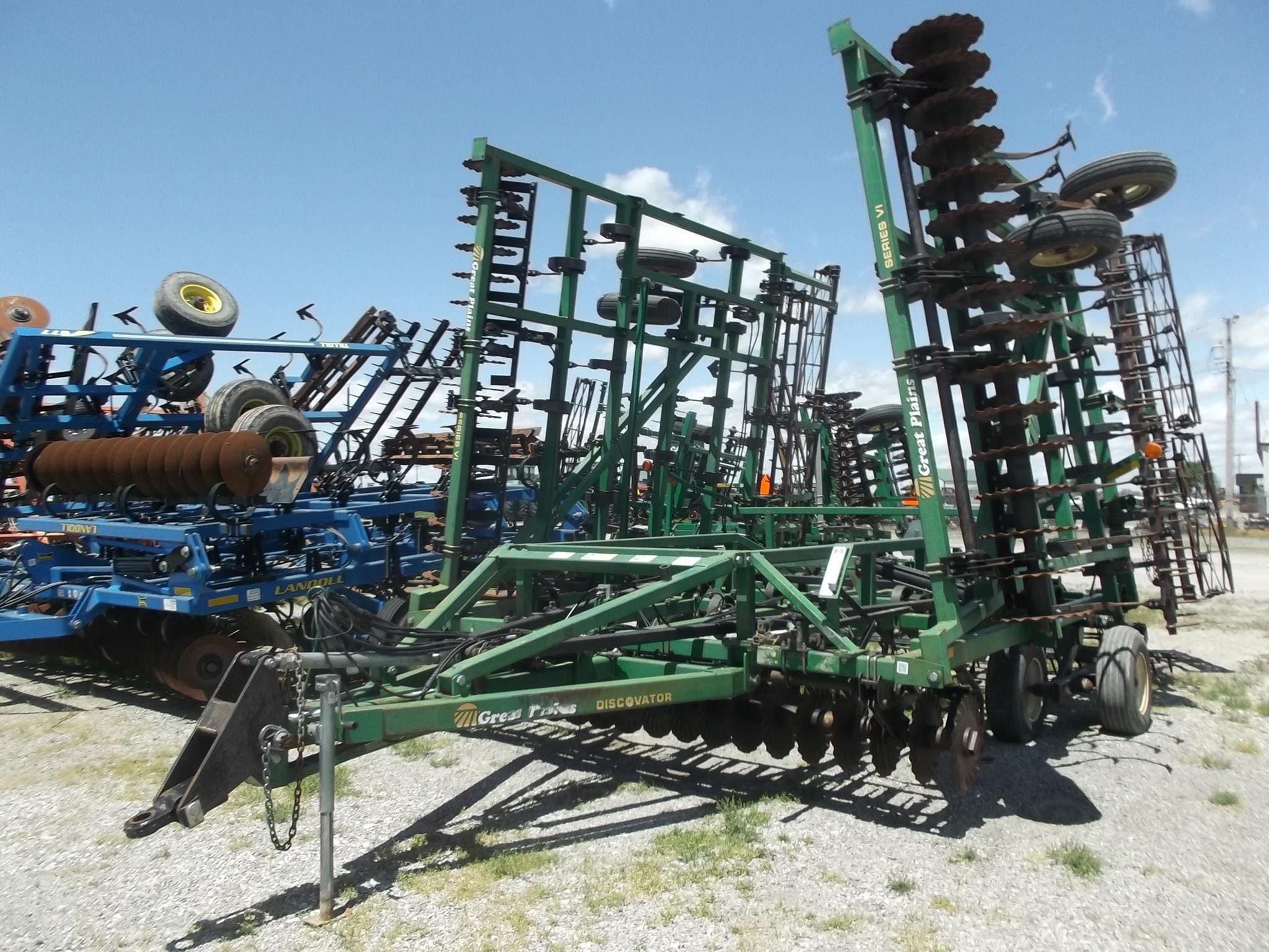 2004 Great Plains 7333 Equipment Image0