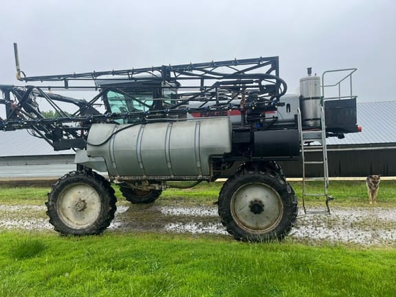 Main image Hagie 2100