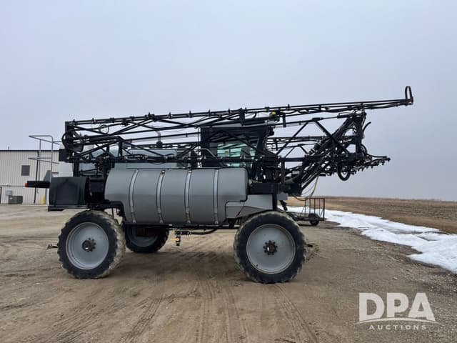 Image of Hagie 2100 equipment image 3