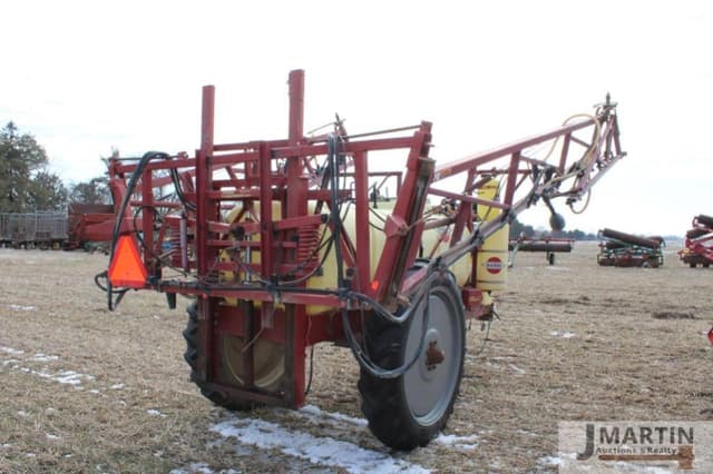 Image of Hardi NAV550 equipment image 2