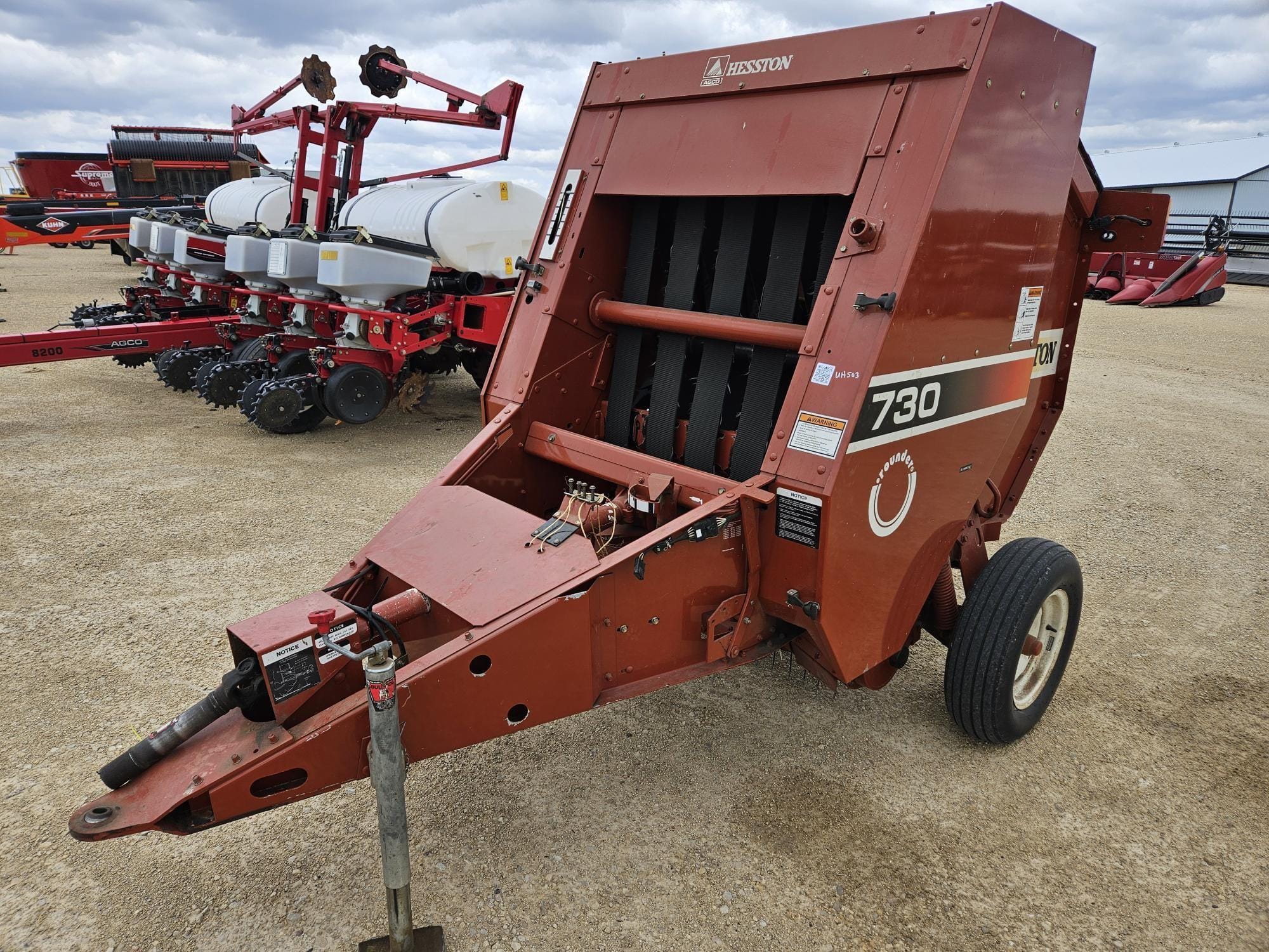 2004 Hesston 730  Equipment Image0