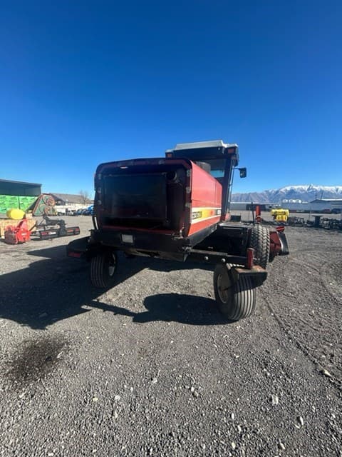 Image of Hesston 8250S equipment image 4
