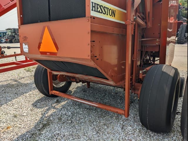 Image of Hesston 946 equipment image 3