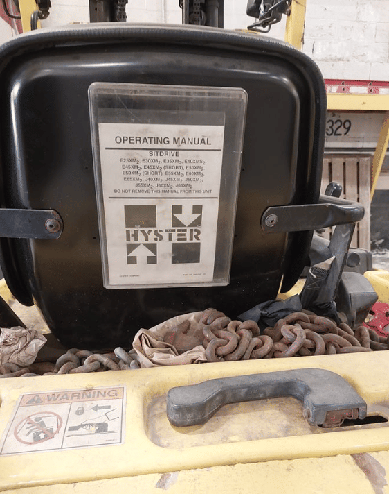 Image of Hyster E30XM2 equipment image 2