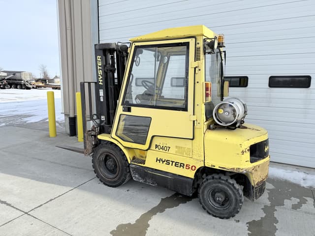 Image of Hyster H50XM equipment image 2