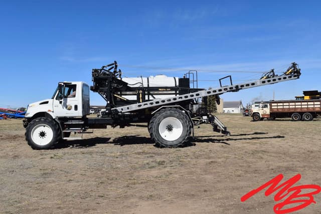 Image of International 4300 SBA equipment image 4