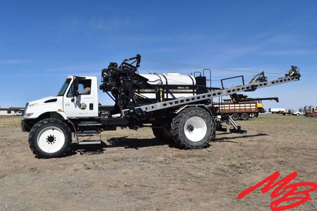 Image of International 4300 SBA equipment image 3