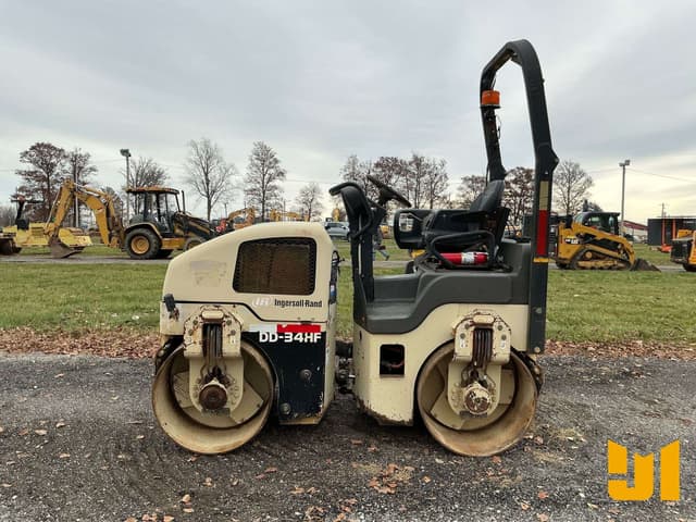 Image of Ingersoll Rand DD34HF equipment image 3