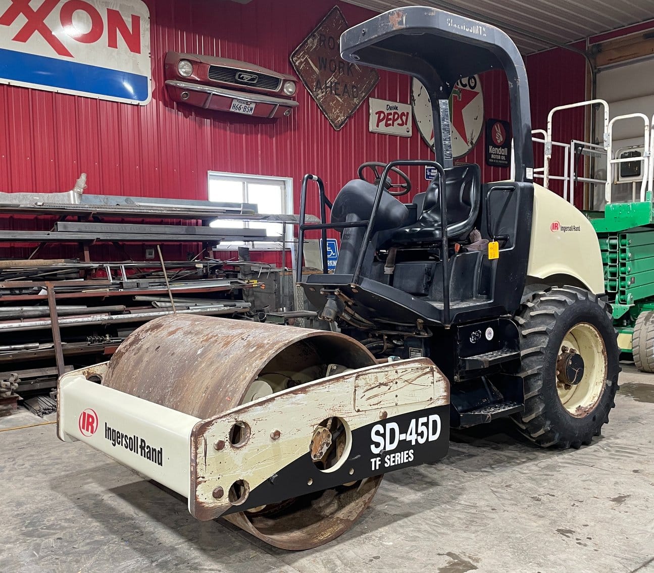 2004 Ingersoll Rand SD-45D Equipment Image0