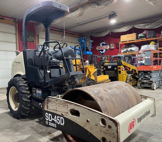 Image of Ingersoll Rand SD-45D equipment image 2