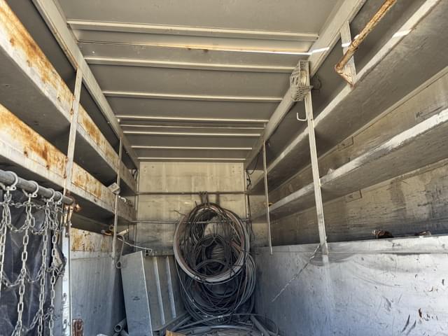 Image of International 4200 equipment image 2