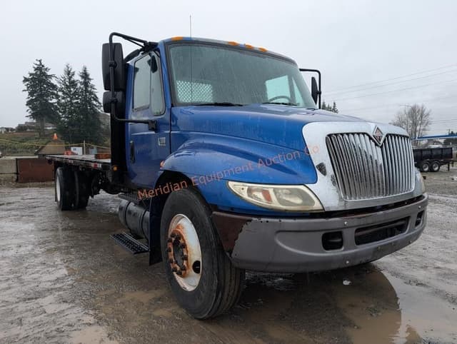 Image of International 4300 equipment image 1