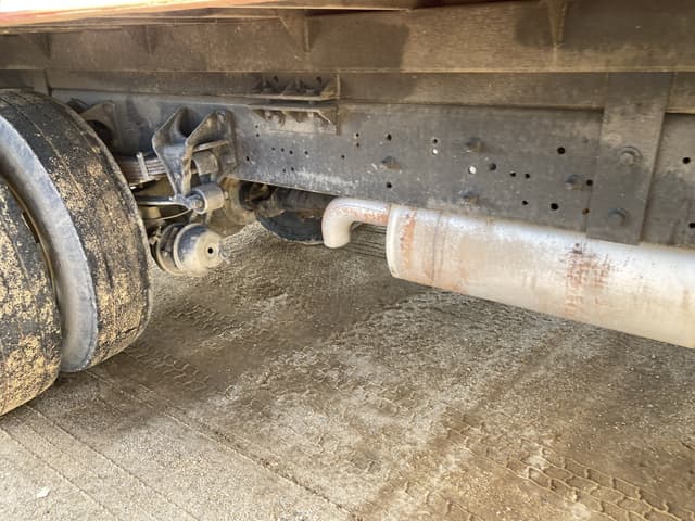 Image of International 4300 equipment image 4